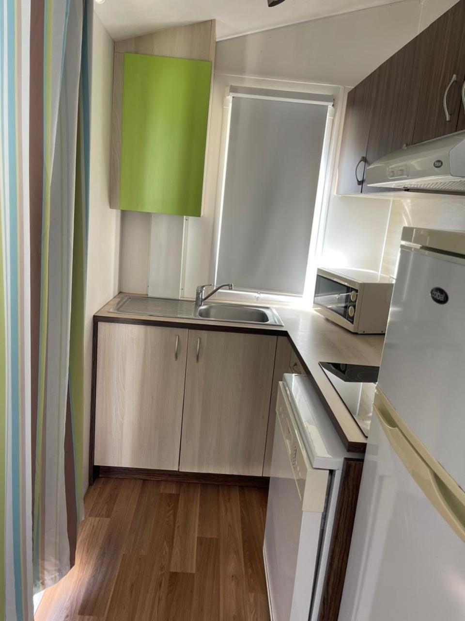 Bungalow Martins Nazare Land'S Hause Патаяш Номер фото